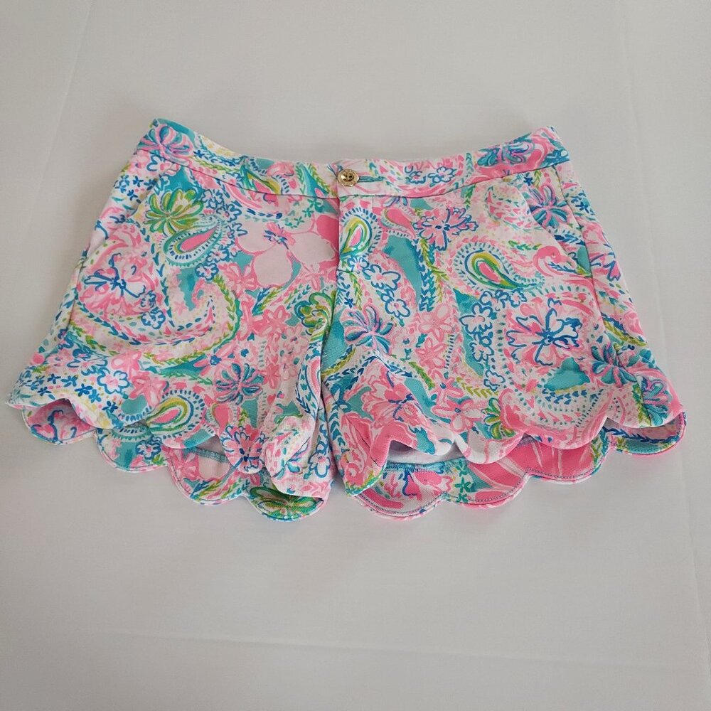 Lilly Pulitzer Scalloped  Hem Buttercup Shorts Size 6